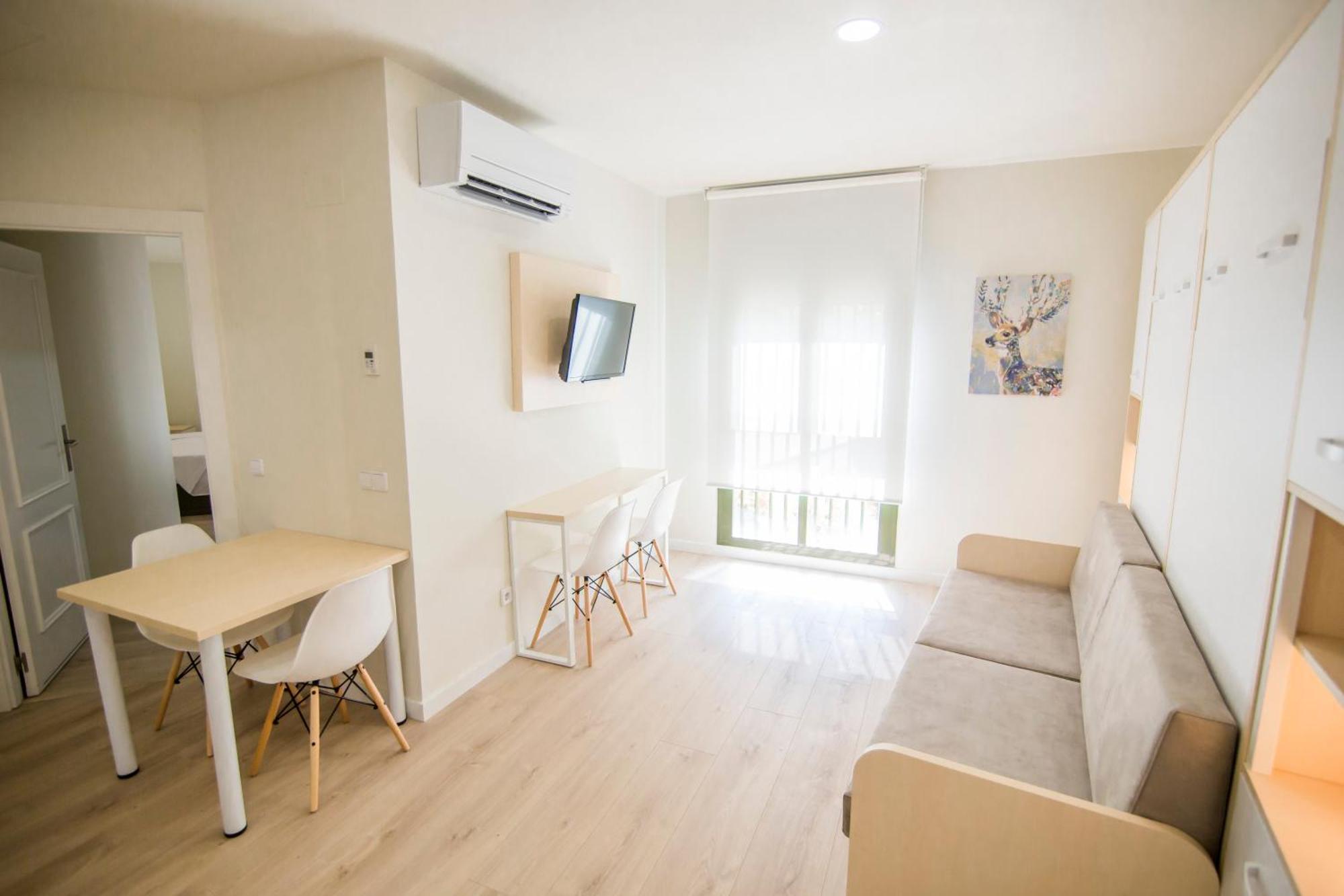 Apartamentos Plaza De Santiago - Estudios Turisticos - 1 Llave Pinto Exterior foto